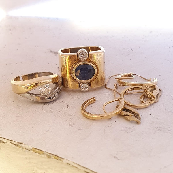 Sapphire and Diamonds on White and Yellow Gold