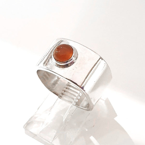 Signature Collection Ring (medium band)