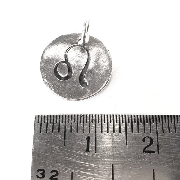 Leo Medallion Ring