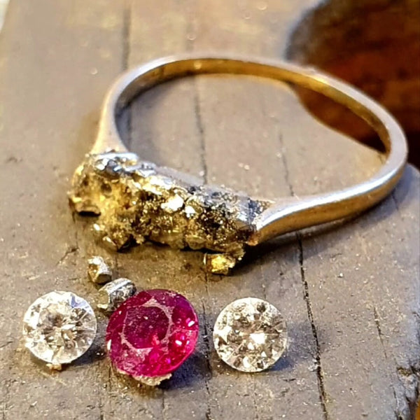 Ruby and Diamonds Weave Yellow Gold