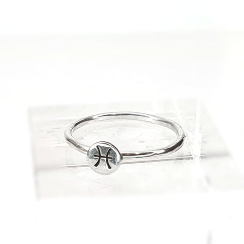 Pisces Tiny Stars Ring